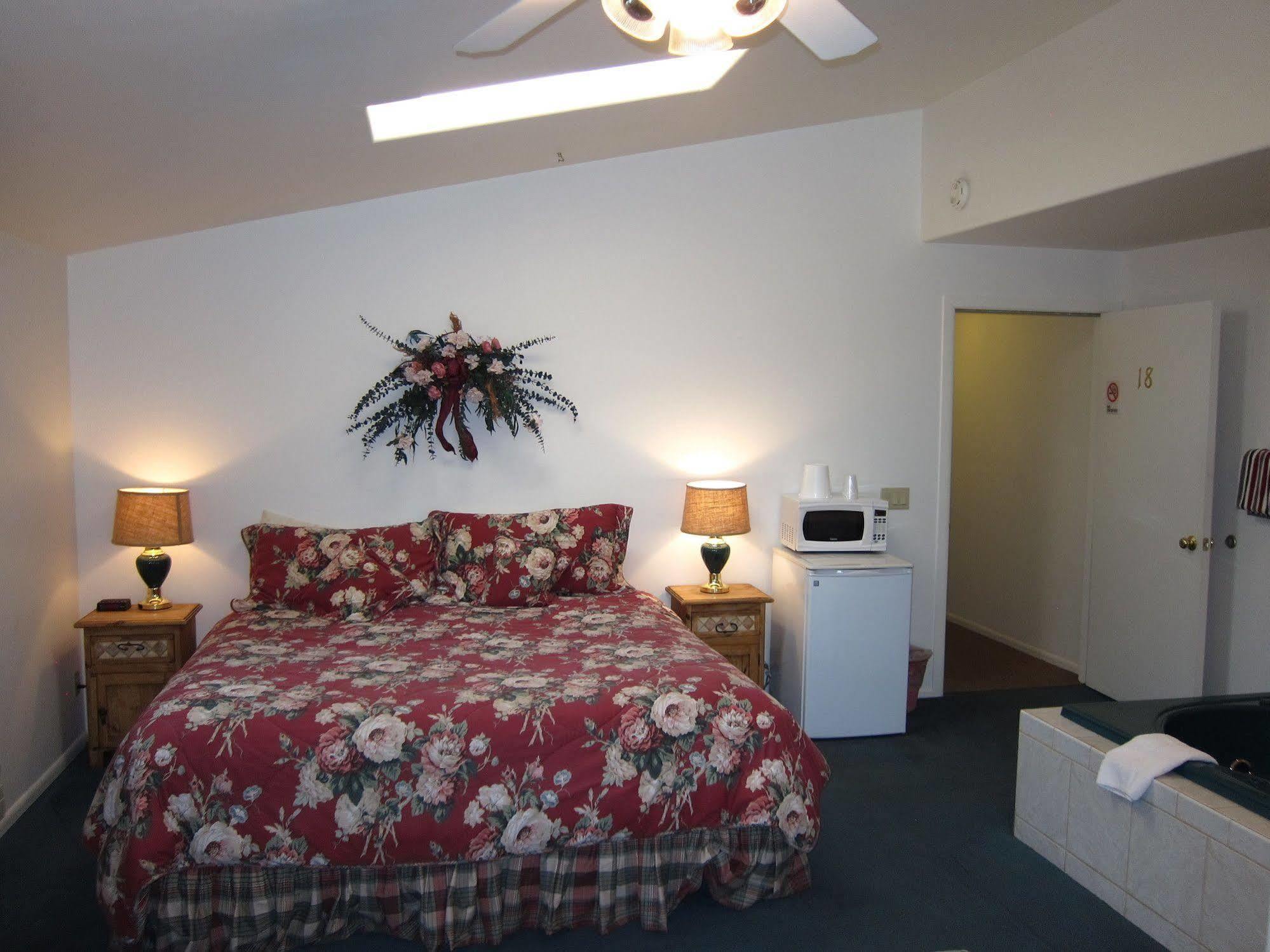 Columbine Inn (Adults Only) Estes Park Exteriör bild